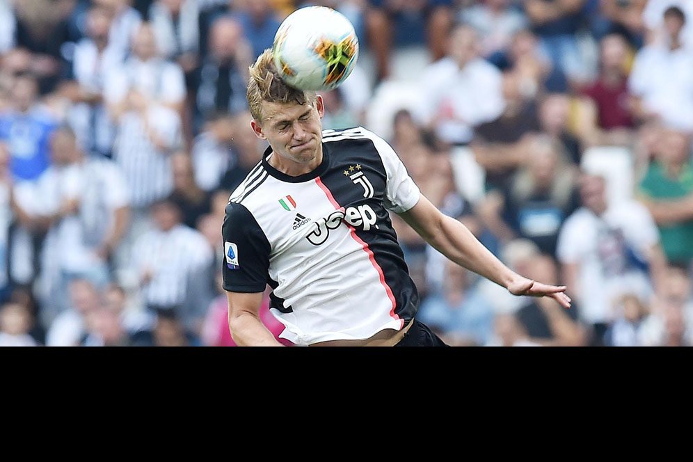 Matthijs De Ligt Pasrah Mendengar Rumor Soal Dirinya yang Semakin Liar Matthijs De Ligt Pasrah Mendengar Rumor Soal Dirinya yang Semakin Liar