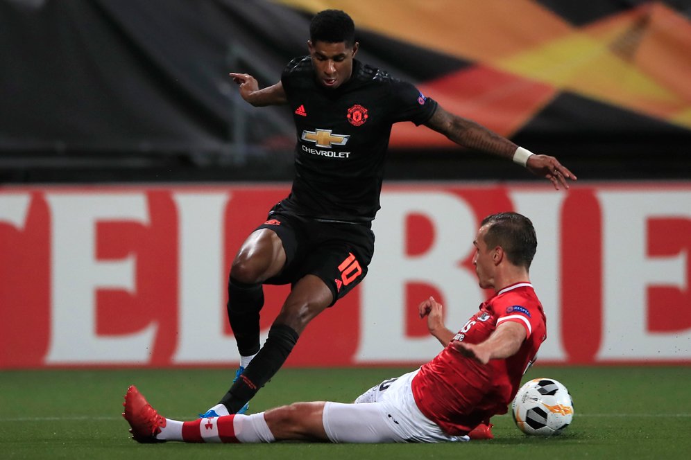 Minat Barcelona Terhadap Marcus Rashford Justru Bisa Membantu MU, Mengapa? Minat Barcelona Terhadap Marcus Rashford Justru Bisa Membantu MU, Mengapa?