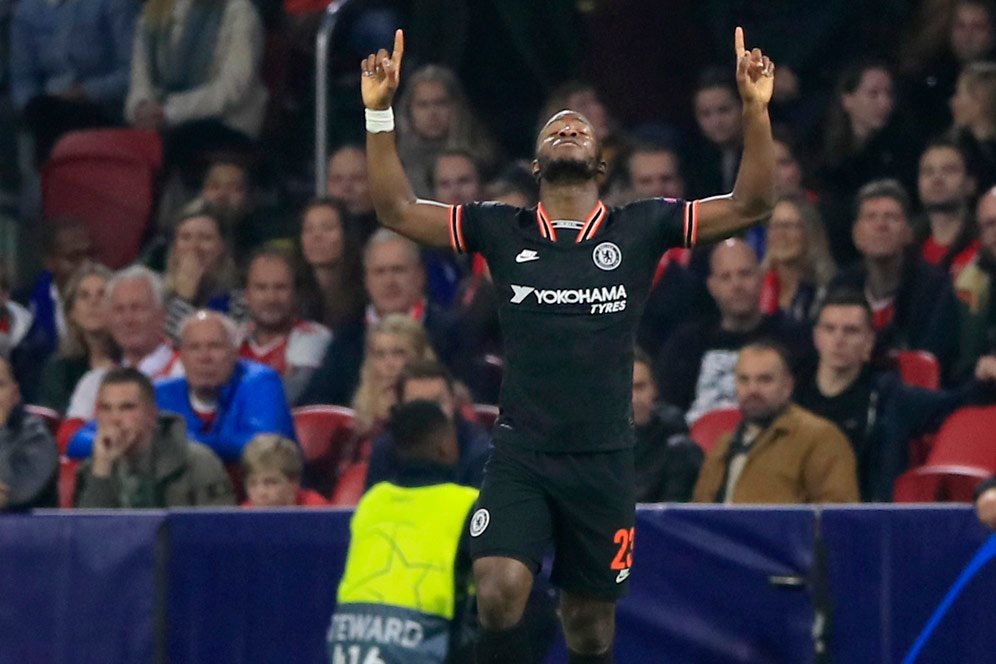 Resmi, Chelsea Pinjamkan Michy Batshuayi ke Besiktas untuk Musim 2021/22 Resmi, Chelsea Pinjamkan Michy Batshuayi ke Besiktas untuk Musim 2021/22