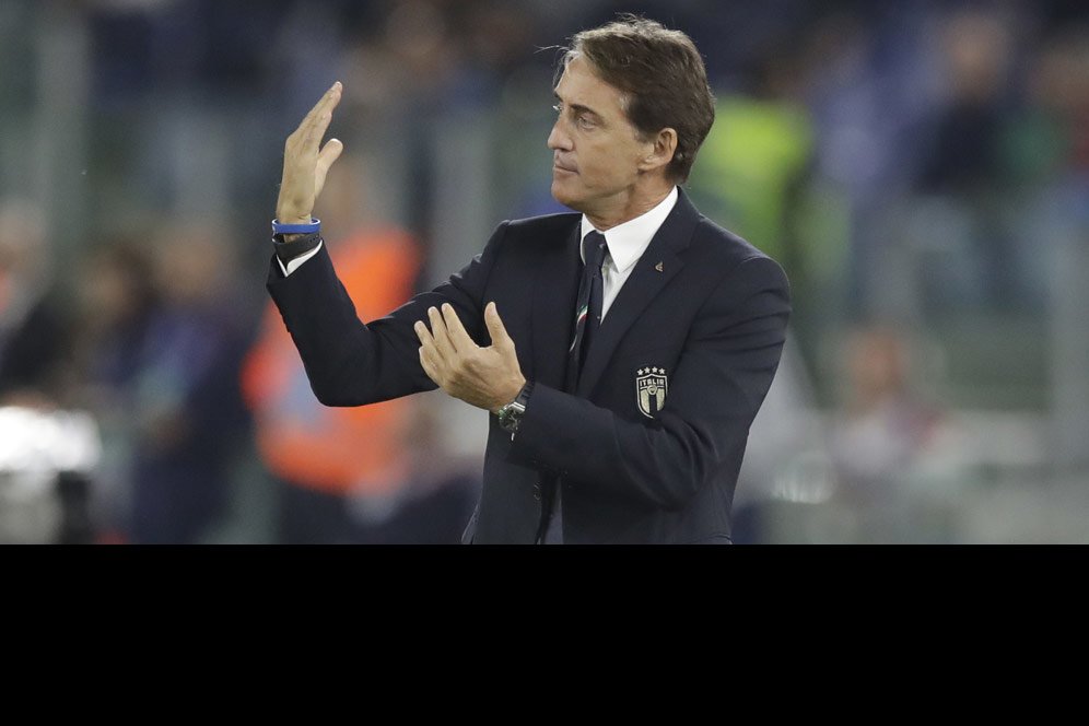 Cerita Luis Figo: Banyak Gelar di Inter Milan, tapi Dipermalukan Roberto Mancini