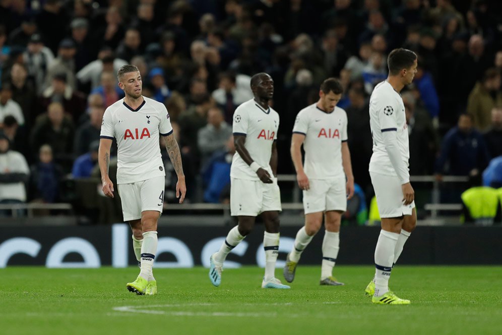 Gara-gara Tottenham Dibantai, Pegawai Ini Sampai Keluar dai Grup WA Kantor Gara-gara Tottenham Dibantai, Pegawai Ini Sampai Keluar dai Grup WA Kantor