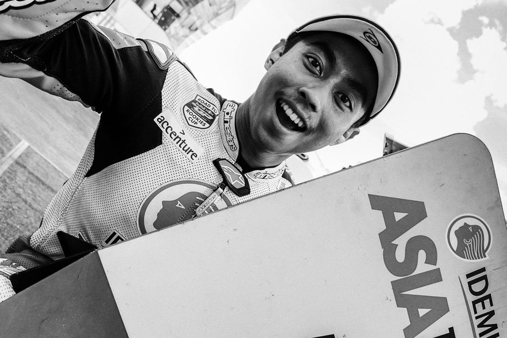 Isak Tangis Keluarga Iringi Prosesi Pemakaman Afridza Munandar Isak Tangis Keluarga Iringi Prosesi Pemakaman Afridza Munandar