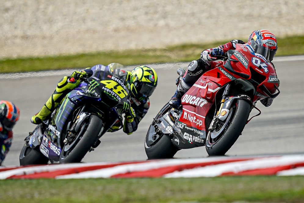 Dovizioso-Rossi Saling Puji Karena Tak Agresif di MotoGP Sepang Dovizioso-Rossi Saling Puji Karena Tak Agresif di MotoGP Sepang