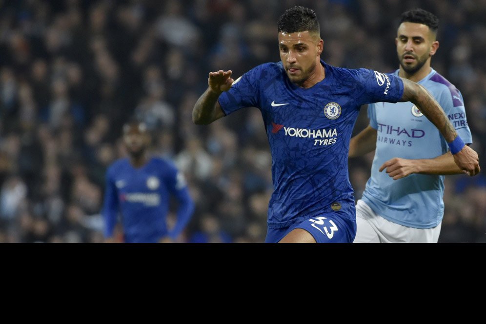 Chelsea Menunggu Tawaran untuk Emerson Palmieri Chelsea Menunggu Tawaran untuk Emerson Palmieri