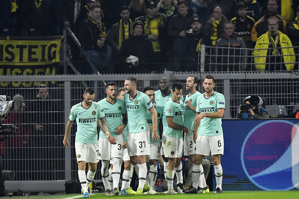 Mau Tak Mau, Inter Milan Harus Kalahkan Barcelona