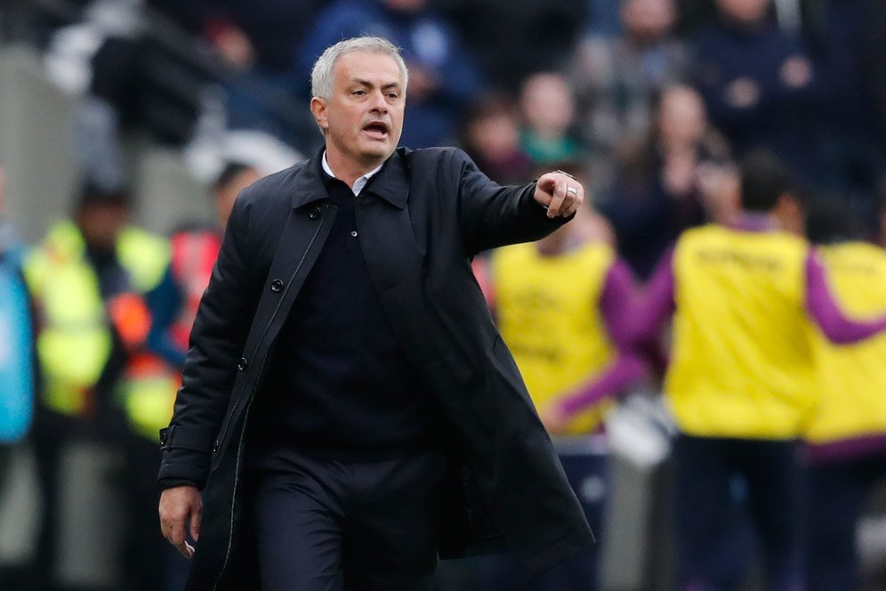 Jose Mourinho Bantah Rumor Negosiasi dengan Arsenal Jose Mourinho Bantah Rumor Negosiasi dengan Arsenal