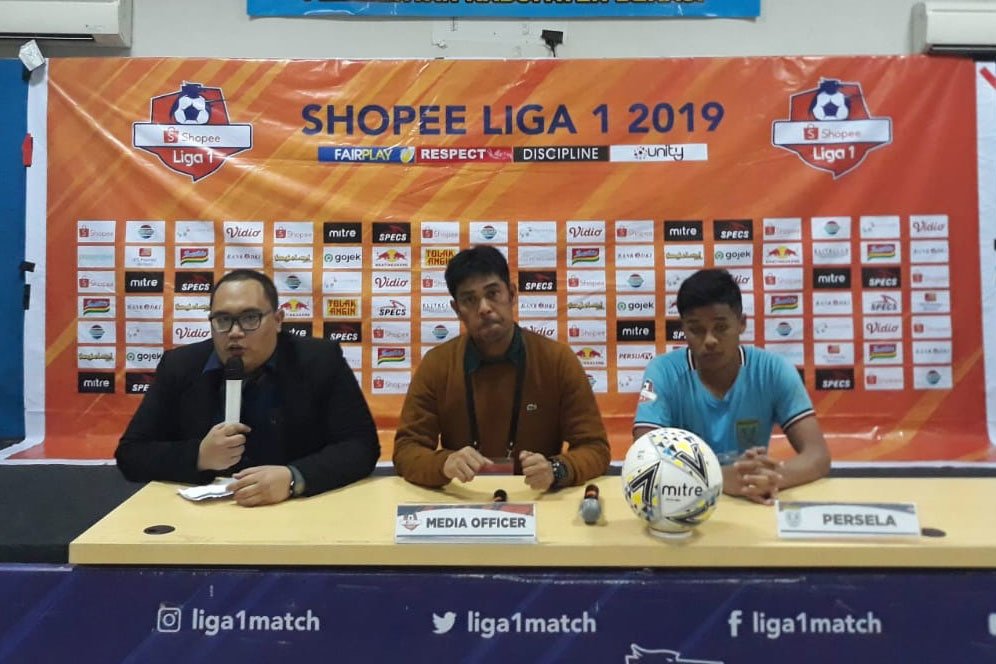 Nil Maizar Kecewa Persela Kalah Tipis dari Persija Nil Maizar Kecewa Persela Kalah Tipis dari Persija
