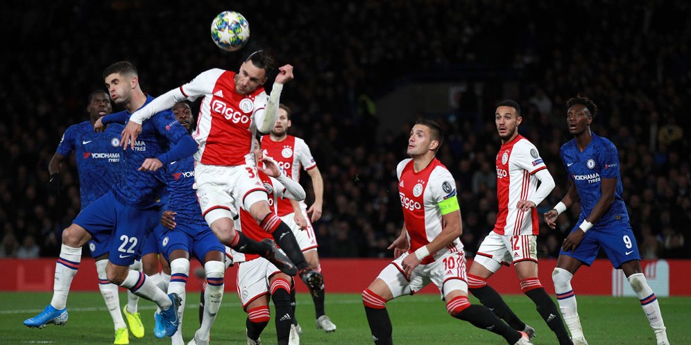 Chelsea vs Ajax Amsterdam di Stamford Bridge, Rabu (6/11/2019) berakhir dengan skor 4-4. (c) AP Photo