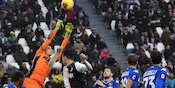 Ketika Karir Buffon di Juventus Lebih 'Tua' Dibanding Usia Kiper Sassuolo