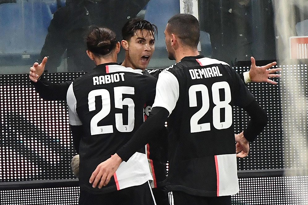 Cristiano Ronaldo Bahkan tak Sadar Kalau Lompatannya Sefantastis Itu Cristiano Ronaldo Bahkan tak Sadar Kalau Lompatannya Sefantastis Itu
