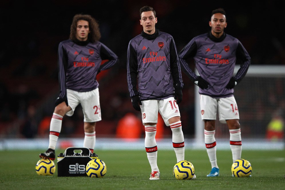 Arsenal Coret Mesut Ozil dari Skuad Liga Europa Arsenal Coret Mesut Ozil dari Skuad Liga Europa