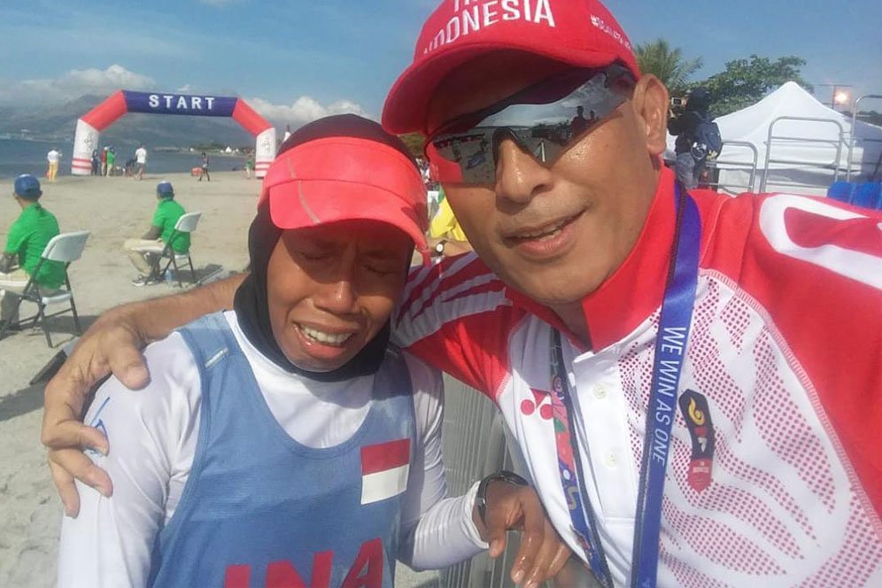 Dea Salsabila Putri Dedikasikan Medali Emas Pentathlon untuk Orang Tua Dea Salsabila Putri Dedikasikan Medali Emas Pentathlon untuk Orang Tua