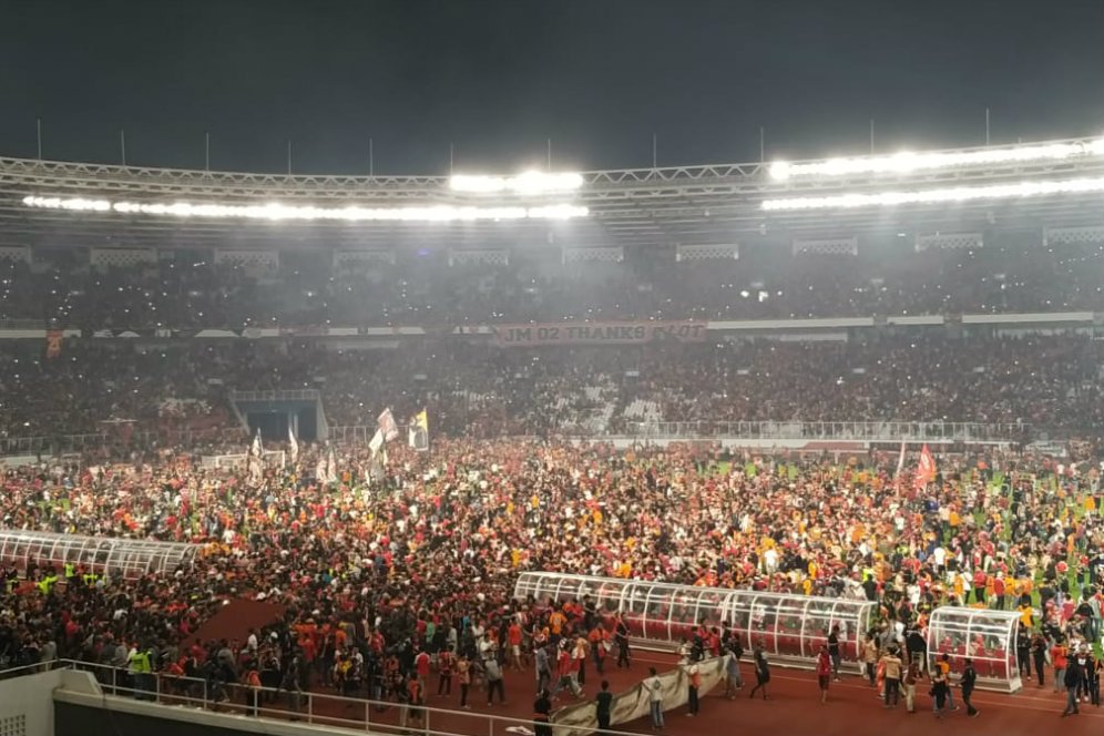 The Jakmania Dirikan Posko Bantuan Banjir Jakarta