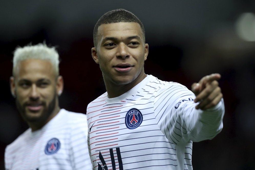 Mbappe Bikin Ronaldo Teringat Dirinya di Masa Lalu Mbappe Bikin Ronaldo Teringat Dirinya di Masa Lalu
