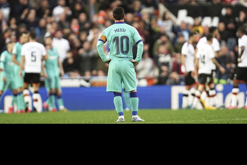 10 Foto Lionel Messi dalam 10 Kostum Barcelona, The Legendary Number 10