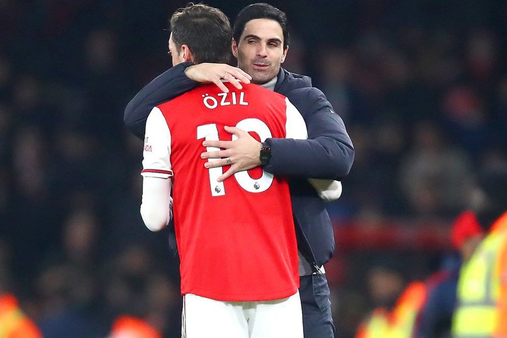 Kasus Mesut Ozil, Mikel Arteta Dianggap Gagal Sebagai Pelatih Kasus Mesut Ozil, Mikel Arteta Dianggap Gagal Sebagai Pelatih