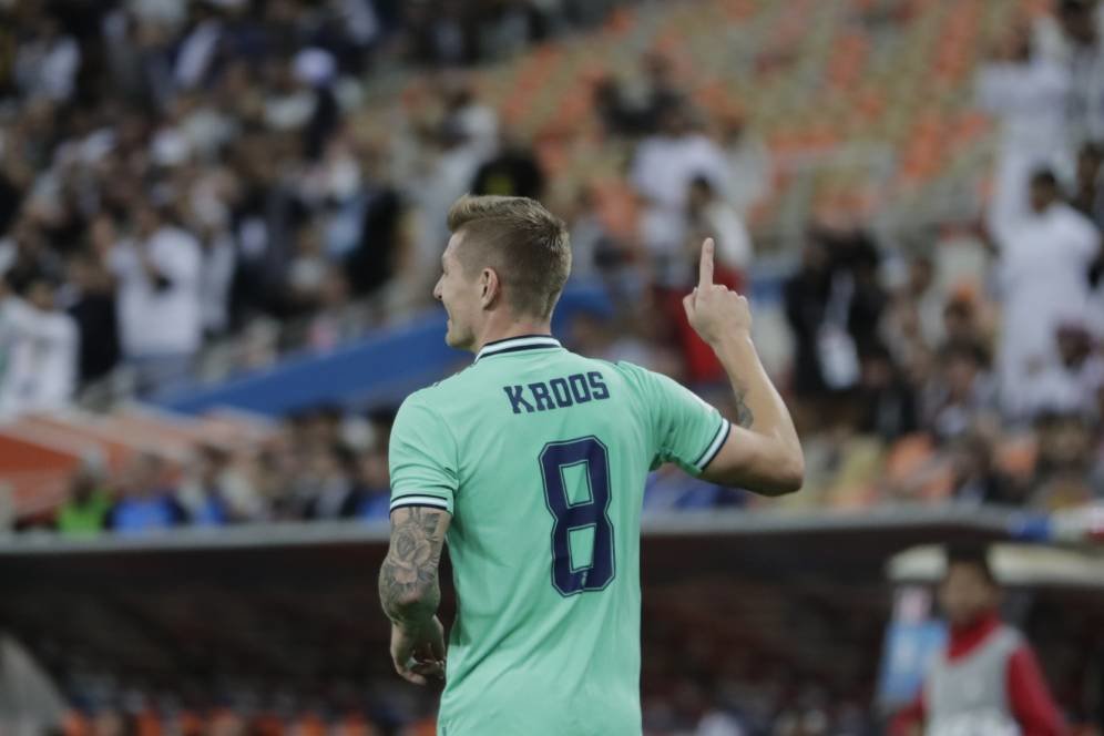 Toni Kroos Ternyata Pakai Sepatu Jadul Saat Cetak Gol Indah Toni Kroos Ternyata Pakai Sepatu Jadul Saat Cetak Gol Indah