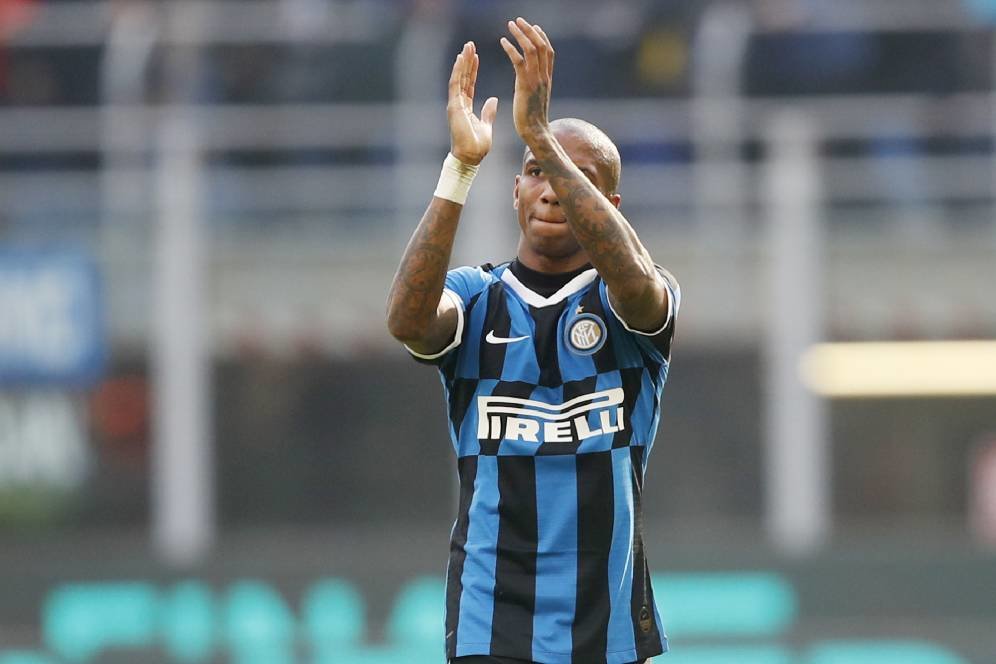 Ashley Young Ukir Assist pada Debut di Inter Milan, Fans MU: Kami Merindukanmu Ashley Young Ukir Assist pada Debut di Inter Milan, Fans MU: Kami Merindukanmu