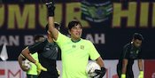 Dua Kiper Persebaya Dipanggil Timnas, Begini Rencana Benny Van Breukelen Dua Kiper Persebaya Dipanggil Timnas, Begini Rencana Benny Van Breukelen