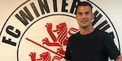 Video: Lagi, Ada Kiper Jebol Gawang Lawan dari Kotak Penaltinya Sendiri Video: Lagi, Ada Kiper Jebol Gawang Lawan dari Kotak Penaltinya Sendiri
