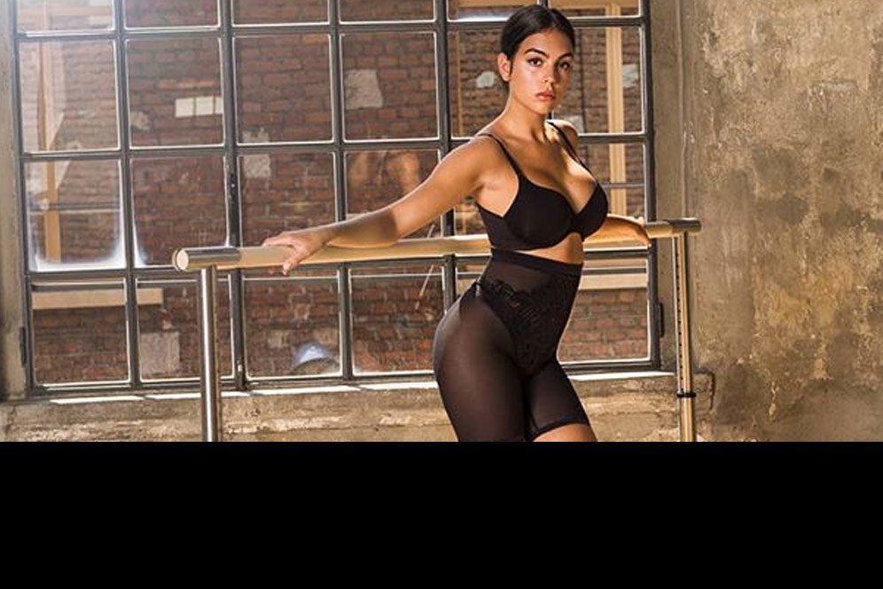 Georgina, Kekasih Ronaldo Tampil Hot dan Sensual Menari Tango Georgina, Kekasih Ronaldo Tampil Hot dan Sensual Menari Tango