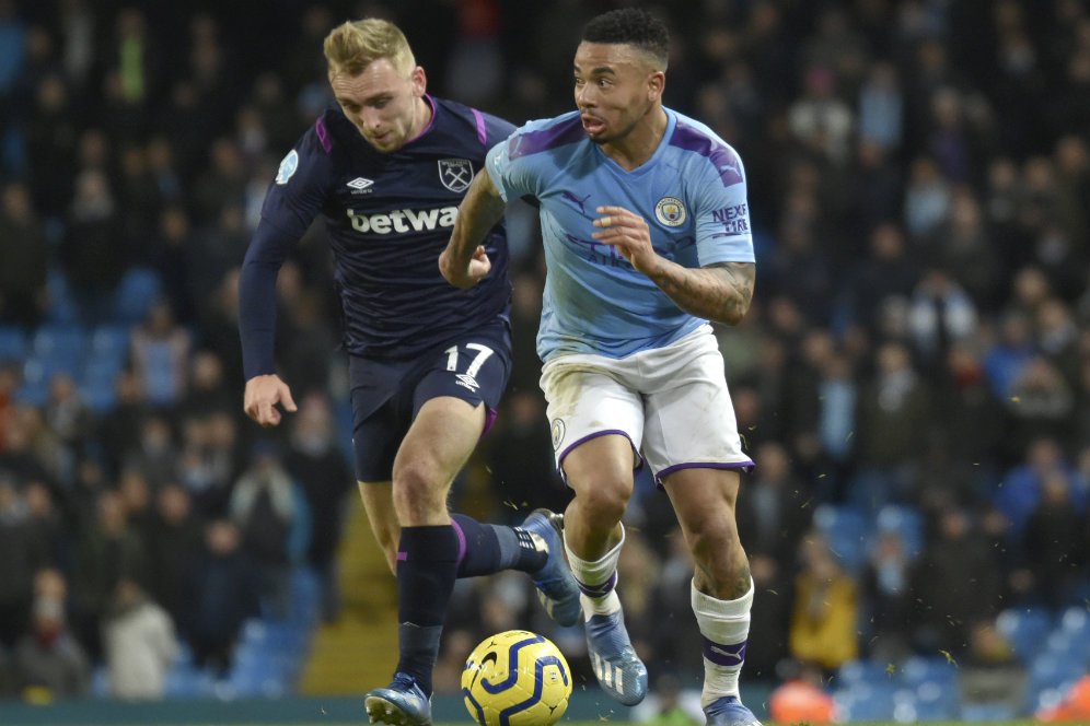 Banyak Kursi Kosong di Laga Lawan West Ham, Fans MU dan Liverpool Bersatu Ejek Manchester City Banyak Kursi Kosong di Laga Lawan West Ham, Fans MU dan Liverpool Bersatu Ejek Manchester City