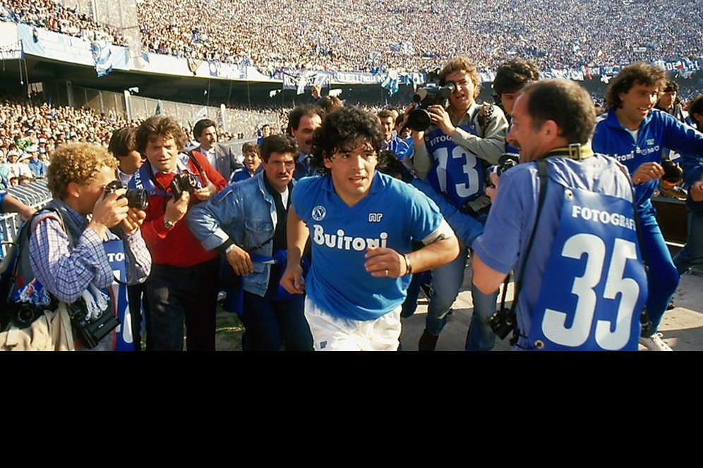 Diego ke-2 di Napoli dan Nostalgia sang Dewa Maradona Diego ke-2 di Napoli dan Nostalgia sang Dewa Maradona