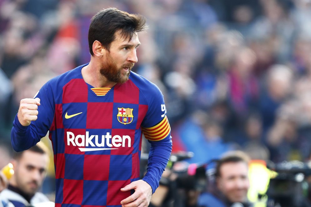 Hari Ini 15 Tahun Lalu, Ketika Lionel Messi mencetak Gol Pertamanya untuk Barcelona