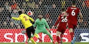 Kelas! Alisson Sumbangkan Jerseynya Pada Kiper Watford Demi Perangi Leukimia Kelas! Alisson Sumbangkan Jerseynya Pada Kiper Watford Demi Perangi Leukimia