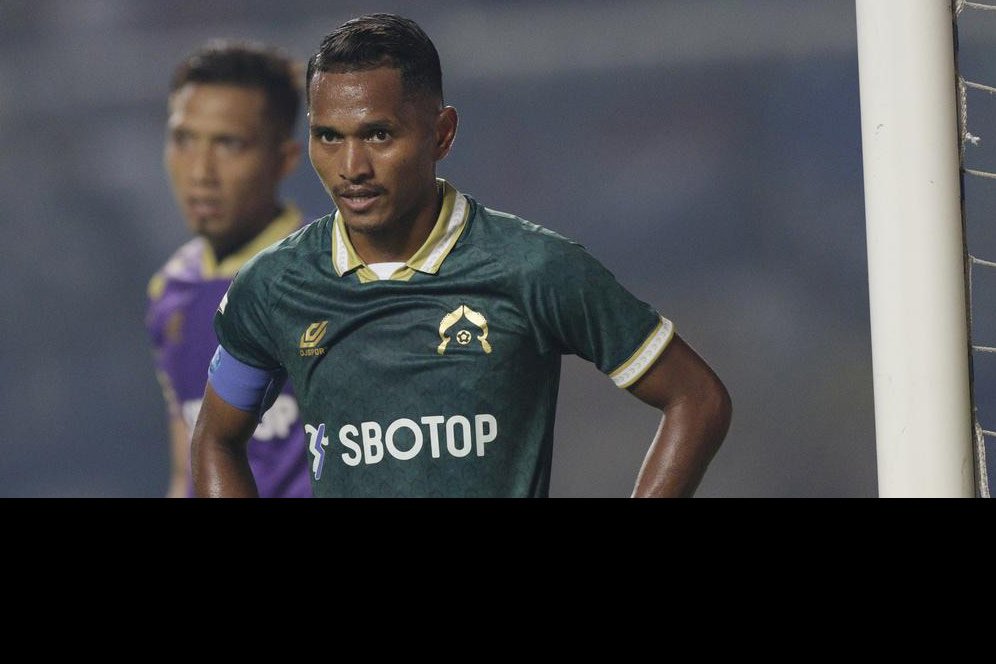 Abduh Lestaluhu Bagikan Kegiatannya Selama Shopee Liga 1 Disetop