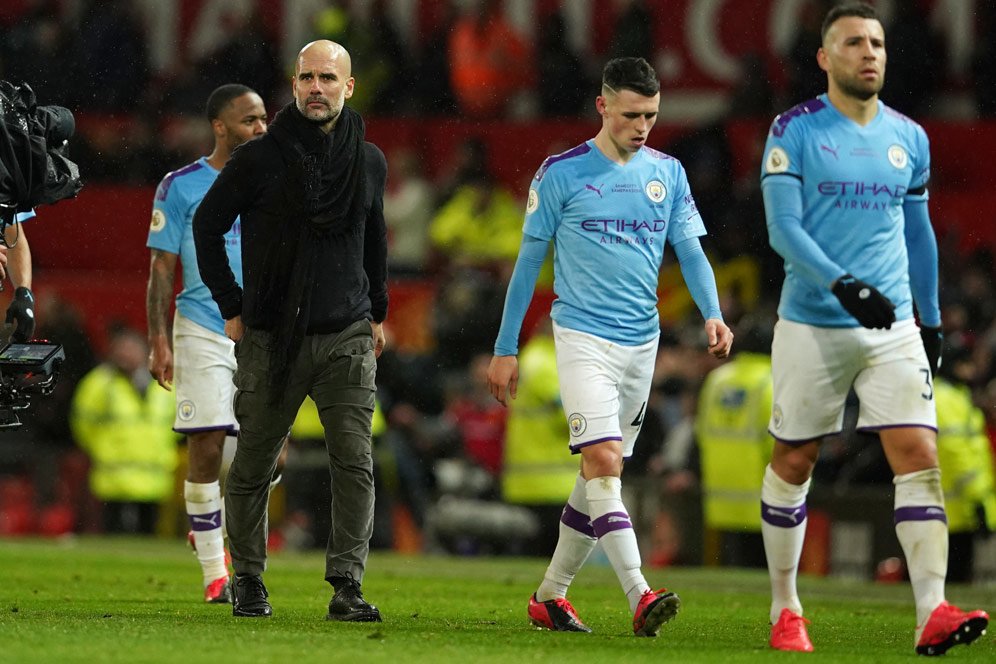 Bek Liverpool Ini Senang Duduk Nyaman Sambil Lihat MU Kalahkan Man City Bek Liverpool Ini Senang Duduk Nyaman Sambil Lihat MU Kalahkan Man City