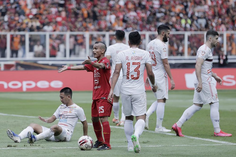 Winger-winger Cepat Persija Buat Borneo FC Kelabakan Winger-winger Cepat Persija Buat Borneo FC Kelabakan