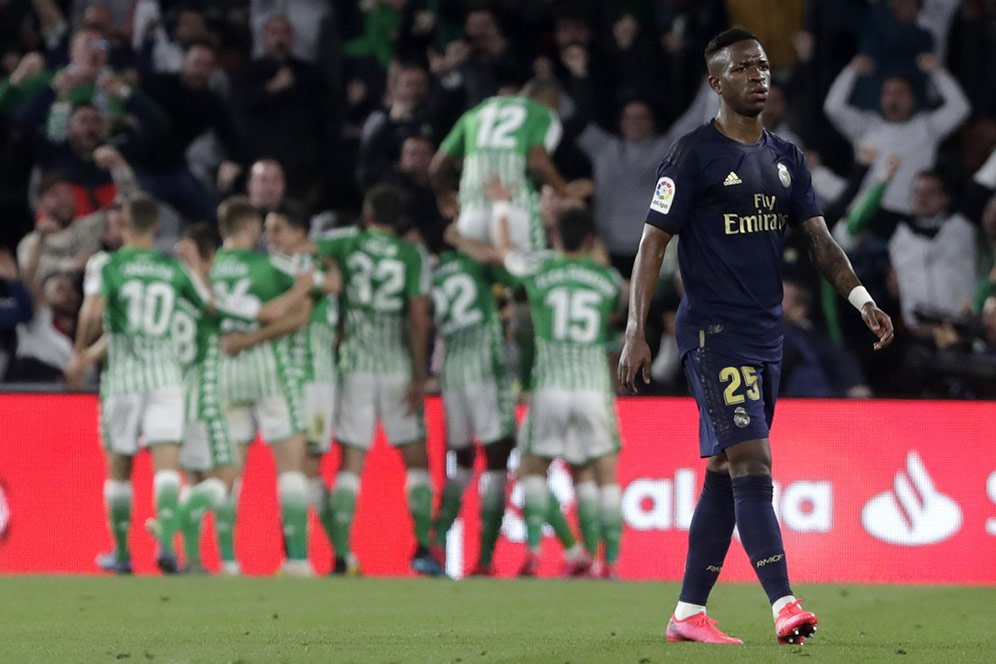 Real Madrid: Susah Payah Kalahkan Barcelona, Langsung Tergelincir di Laga Berikutnya Real Madrid: Susah Payah Kalahkan Barcelona, Langsung Tergelincir di Laga Berikutnya