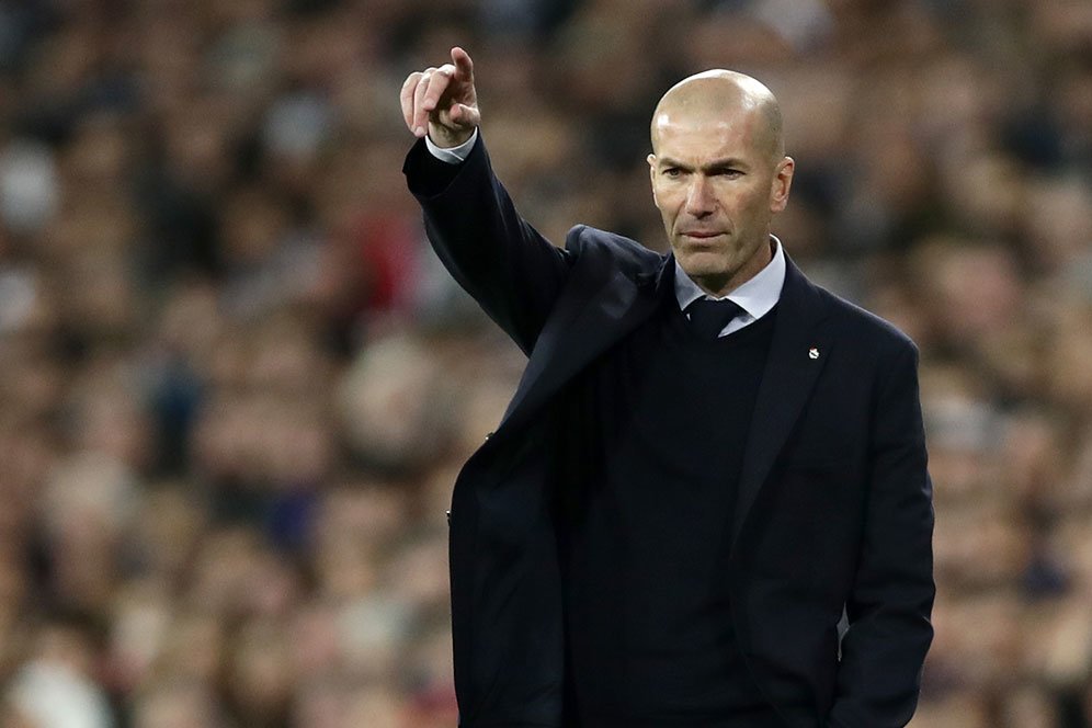 Cerita Unik Saat Zinedine Zidane Mau Pensiun dari Real Madrid: Guyonan Robinho Hampir Terwujud Cerita Unik Saat Zinedine Zidane Mau Pensiun dari Real Madrid: Guyonan Robinho Hampir Terwujud