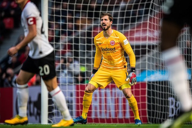 Respons Kevin Trapp Respons Kevin Trapp