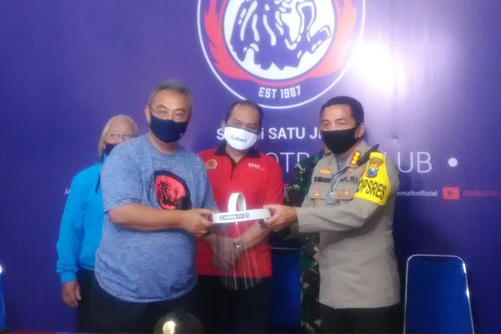 Arema FC Ikut Sosialisasikan Kebijakan PSBB di Malang Raya Arema FC Ikut Sosialisasikan Kebijakan PSBB di Malang Raya
