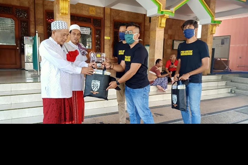 PSG Gresik Terus Galakkan Aksi Sosial Melawan Pandemi Corona PSG Gresik Terus Galakkan Aksi Sosial Melawan Pandemi Corona