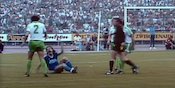 Ewald Lienen dan Kisah Pelanggaran Paling Brutal di Sepanjang Sejarah Bundesliga