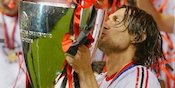 11 Tahun Lalu, Diiringi Tepuk Tangan Fans Fiorentina, Maldini Pamit dari AC Milan & Sepak Bola 11 Tahun Lalu, Diiringi Tepuk Tangan Fans Fiorentina, Maldini Pamit dari AC Milan & Sepak Bola