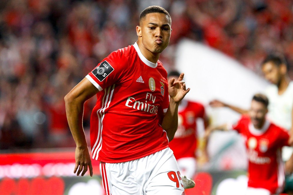 Presiden Benfica Banderol Carlos Vinicius Rp1,6 Triliun, Bagaimana MU dan Liverpool? Presiden Benfica Banderol Carlos Vinicius Rp1,6 Triliun, Bagaimana MU dan Liverpool?