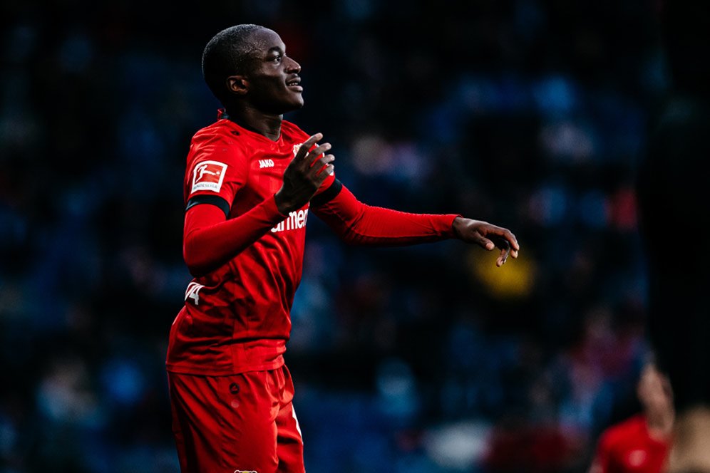 Moussa Diaby, Tolak Manchester United dan Bertahan di Bayer Leverkusen
