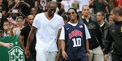 6 Potret Keramahan Ronaldinho Pada Fans, Beckham, Pato, Hingga Kobe Bryant