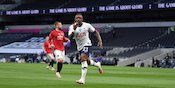 Kocak! Winger Tottenham Steven Bergwijn 'Numpang Lewat' di Jembatan Kedungkandang Malang