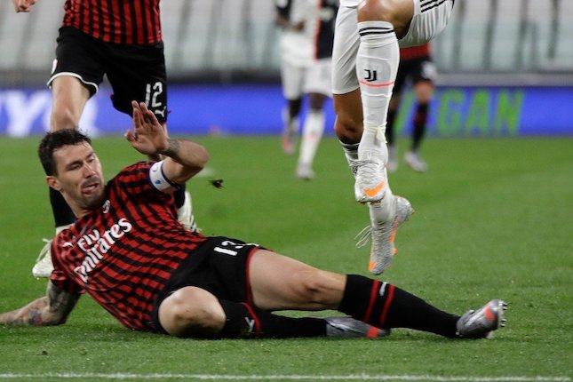 Yang Tenggelam: Alessio Romagnoli Yang Tenggelam: Alessio Romagnoli