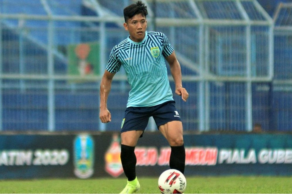 Pelatih Persela Ungkap Kondisi Terkini Ahmad Bustomi Usai Positif Covid-19 Pelatih Persela Ungkap Kondisi Terkini Ahmad Bustomi Usai Positif Covid-19