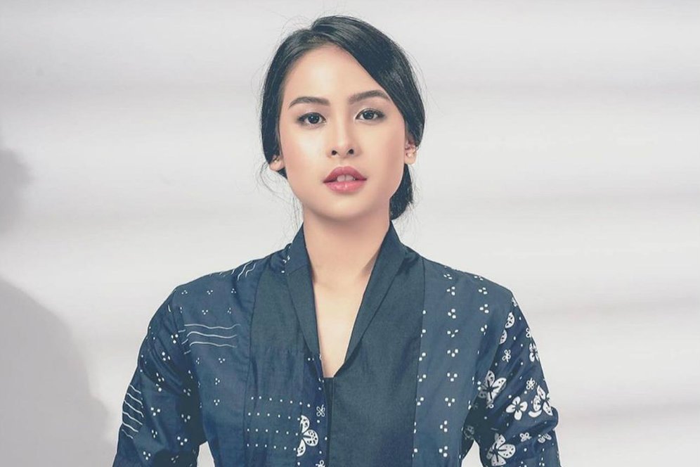Lirik Lagu Perahu Kertas - Maudy Ayunda