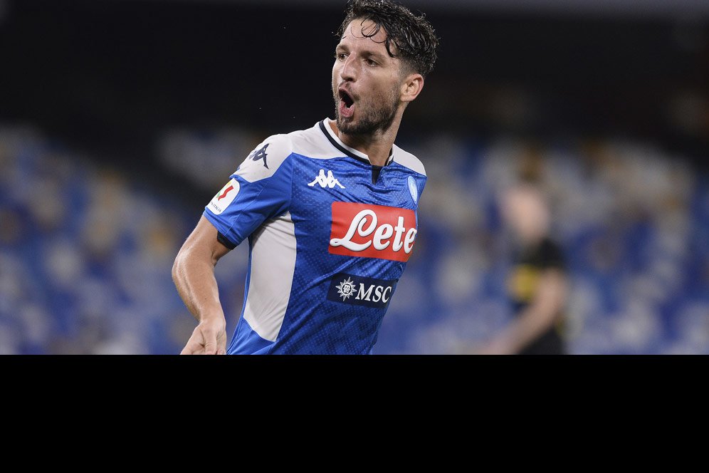 Waduh, Pesawat yang Ditumpangi Dries Mertens Tergelincir Keluar Landasan di Belgia Waduh, Pesawat yang Ditumpangi Dries Mertens Tergelincir Keluar Landasan di Belgia