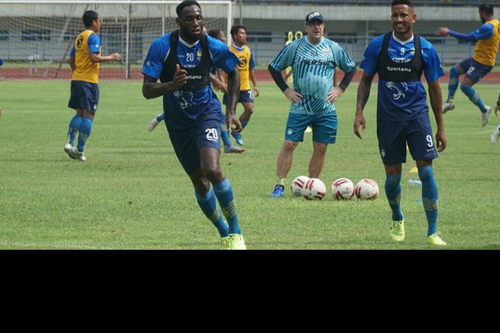 Meski Sedang Libur, Bomber Persib Tetap Berlatih