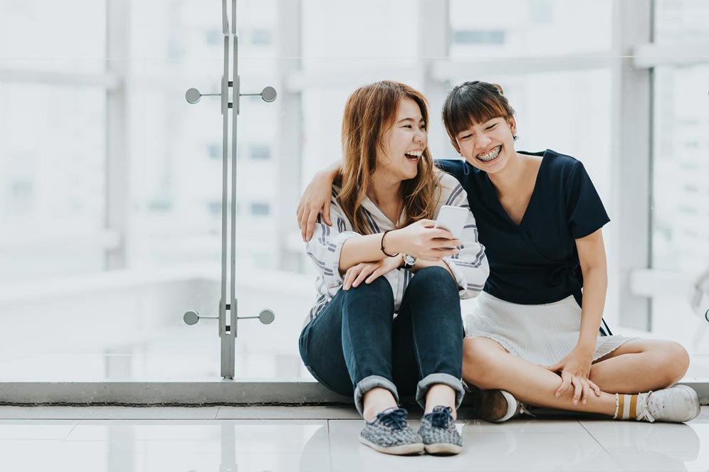 35 Kata-Kata Bijak Soal Persahabatan, Dijamin Bikin Semakin Lengket 35 Kata-Kata Bijak Soal Persahabatan, Dijamin Bikin Semakin Lengket