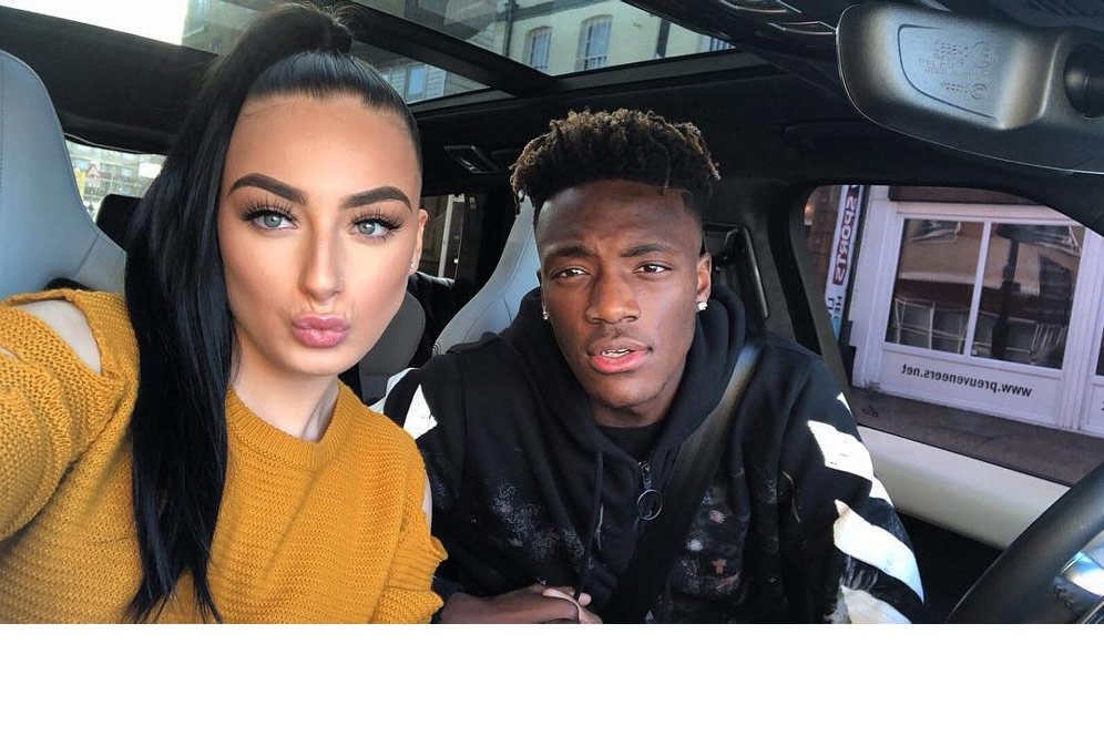 Potret Seksi Leah Monroe, Youtuber Cantik Kekasih Tammy Abraham Potret Seksi Leah Monroe, Youtuber Cantik Kekasih Tammy Abraham